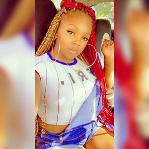 Meet your Posher, Jackie m.